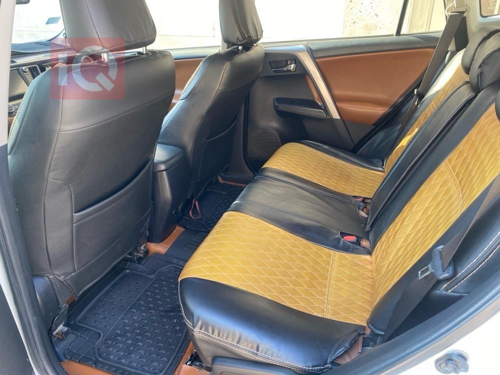 تويوتا راف 4